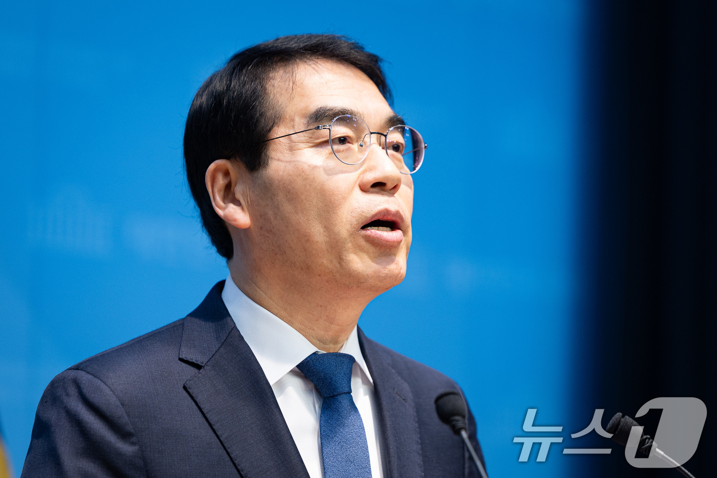 (서울=뉴스1) 유승관 기자 = 양기대 전 더불어민주당 의원이 18일 서울 여의도 국회 소통관에서 기자회견을 열고 경기도지사 출마를 선언하고 있다. 2025.12.18/뉴스1