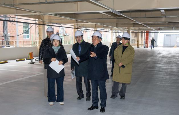 제천시청 내 주차타워 현재 공정률 95% 수준 '이달 말 개장'