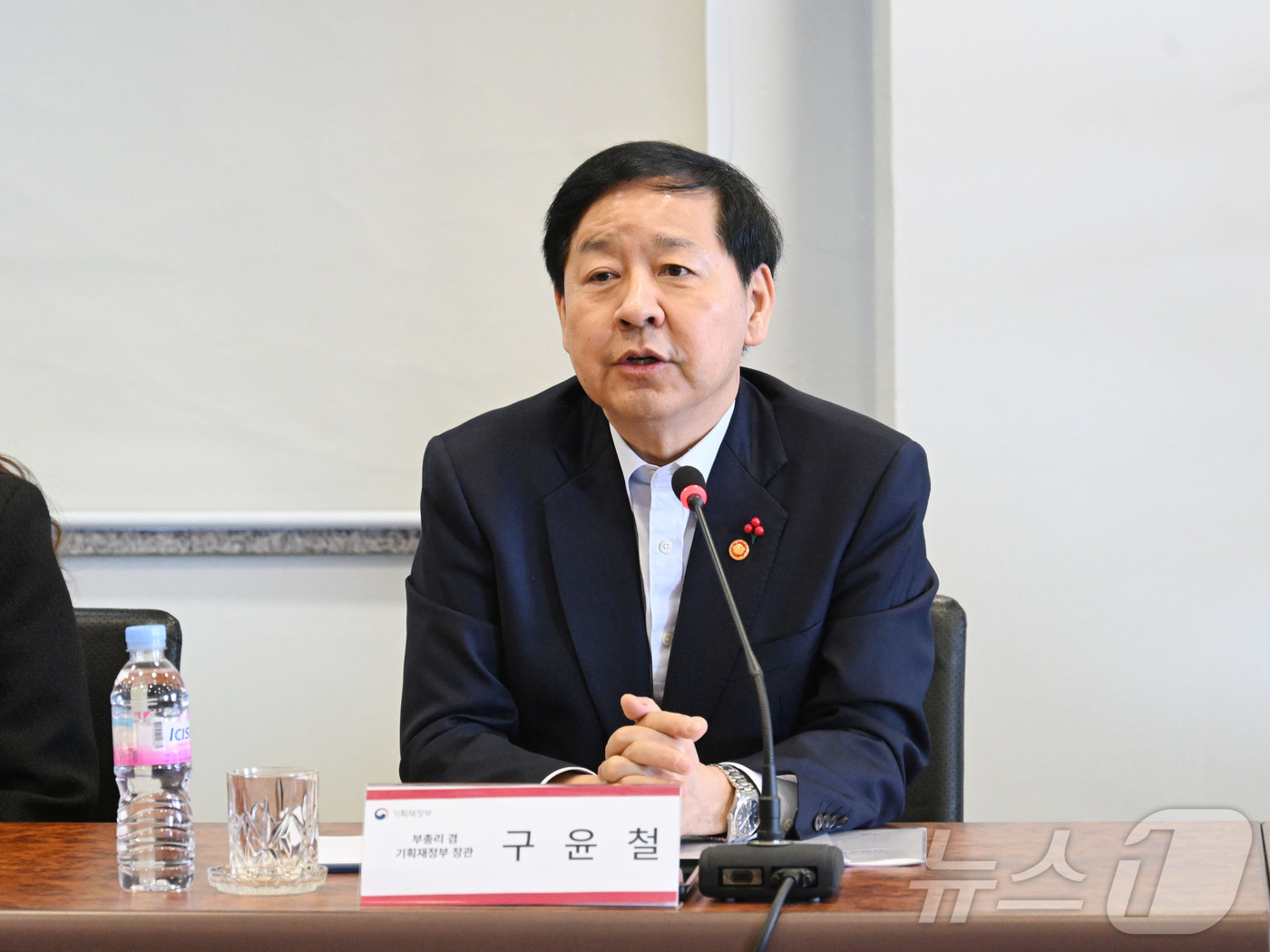 (서울=뉴스1) = 구윤철 부총리 겸 기획재정부 장관이 18일 서울 광진구 세종대학교에서 열린 '취업준비 청년 및 관계 전문가들과의 현장간담회'에서 모두발언을 하고 있다. (기획재 …