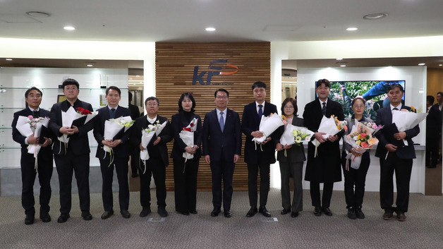 농어촌공사, 변화와 혁신 이끈 '숨은 일꾼' 10명 시상