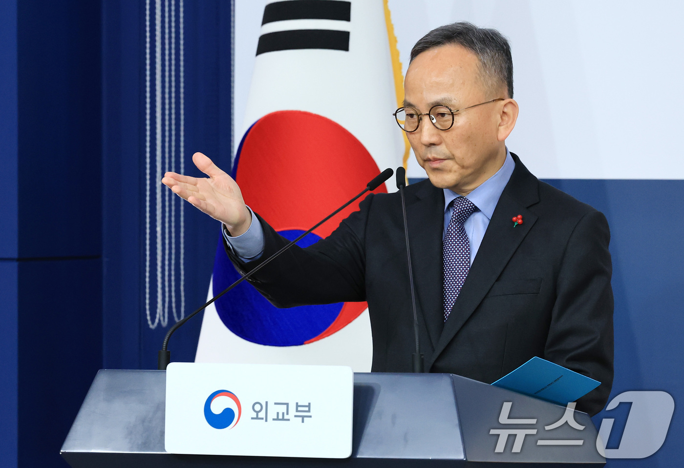 (서울=뉴스1) 임세영 기자 = 박일 외교부 대변인이 18일 서울 종로구 외교부 청사에서 정례브리핑을 하고 있다. 2025.12.18/뉴스1