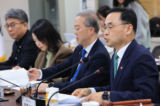 모두발언하는 차정인 국가교육위원장