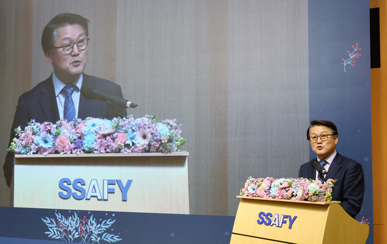 삼성전자 SSAFY 수료식 축사하는 박승희 사장