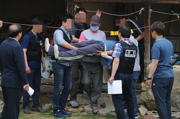 '자연사'로 끝날 뻔한 할머니 살인, CCTV도 안 열어본 경찰[사건의 재구성]