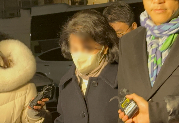 경찰, 한학자 총재 전 비서실장 조사…13시간 만에 종료(종합)