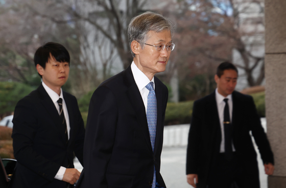 대법원 출근하는 조희대 대법원장