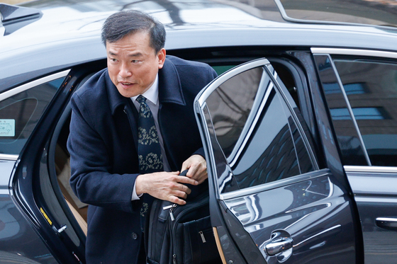 첫 출근 김종철 방미통위원장 "할 일 산적해 두려워"