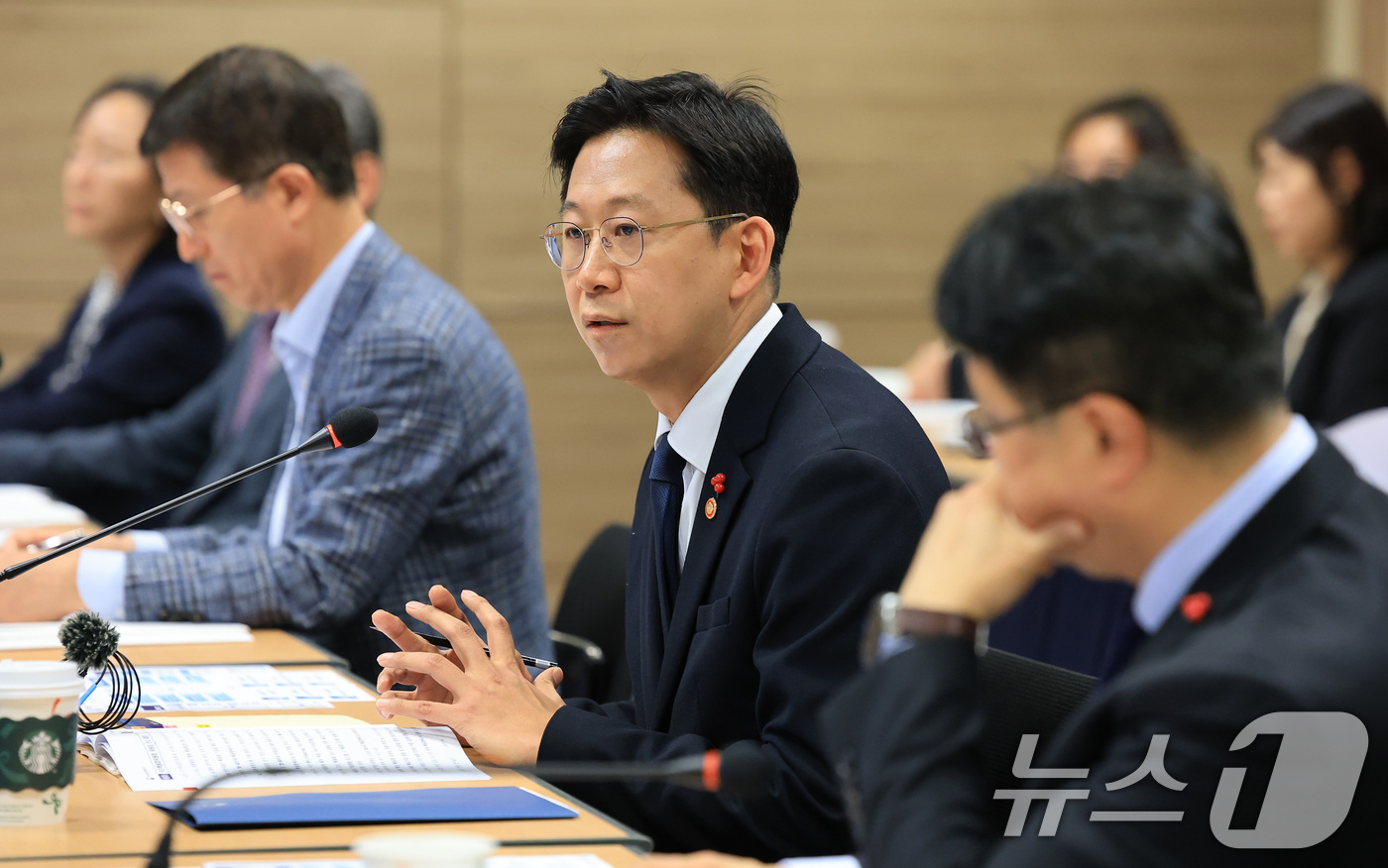 (서울=뉴스1) 임세영 기자 = 배경훈 부총리 겸 과학기술정보통신부 장관이 19일 서울 종로구 국가과학기술자문회의에서 열린 제22차 국가핵융합위원회의에서 모두발언을 하고 있다. …