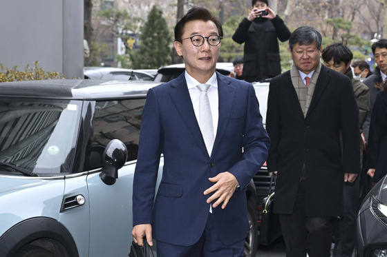 전재수 전 해양수산부 장관 경찰 출석