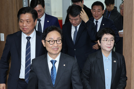 기자회견 나선 대전·충남 민주당 의원들