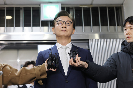 통일교 금품수수 조사 받으러 출석한 전재수 전 장관