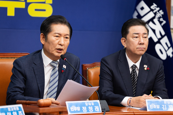 발언하는 정청래 민주당 대표