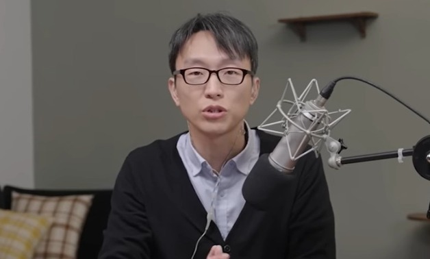 '저속노화' 정희원 "법 통해 시비 가릴 것"…스토킹 상대 주장 일축(종합)