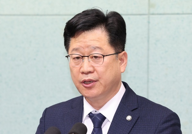 안호영 "전남 전력망 개발할 때 전북 '한전 바라기'만"…김관영 직격