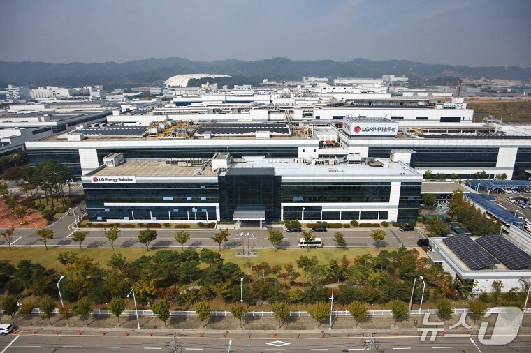 본문 이미지 -  LG에너지솔루션 오창 에너지플랜트 전경.(LG에너지솔루션 제공)