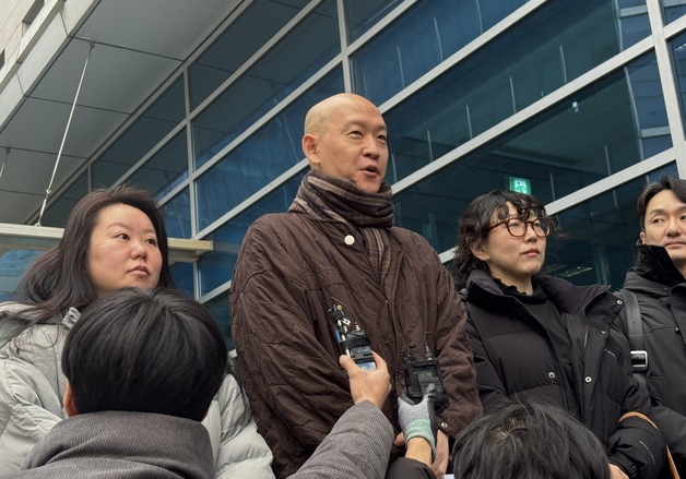 '문신사법' 띄운 유명 타투이스트…법 공포 후에도 항소심 '선고유예'