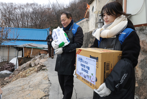 이용욱 사무처장·박하선, 사랑 나눔 동참