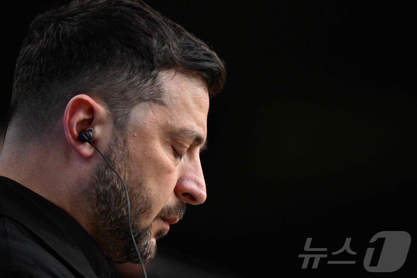 본문 이미지 - 볼로디미르 젤렌스키 우크라이나 대통령이 18일(현지시간) 벨기에 브뤼셀에서 열린 유럽 이사회 회의의 일환으로 진행된 기자회견에서 발언하고 있다. 2025.12.18. ⓒ AFP=뉴스1 ⓒ News1 윤다정 기자