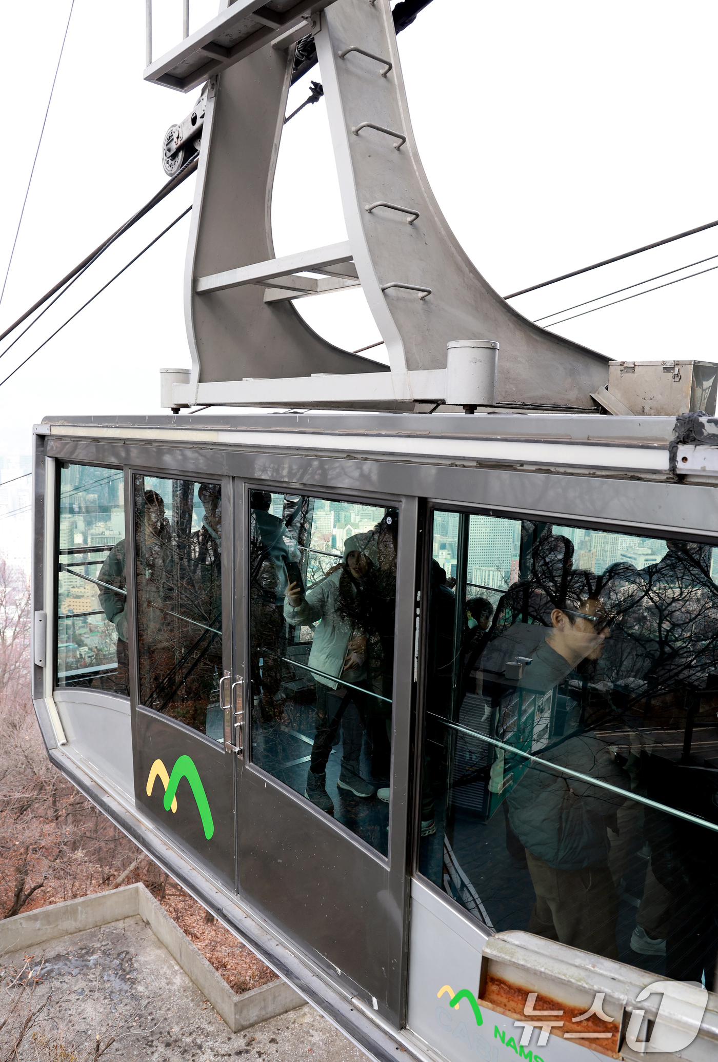 (서울=뉴스1) 이호윤 기자 = 19일 서울행정법원은 남산 곤돌라 도시관리계획 변경 결정 처분 취소 판결을 내렸다. 이에 서울시는 대해 공익성이 배제된 판결이라며 즉시 항소하겠다고 …