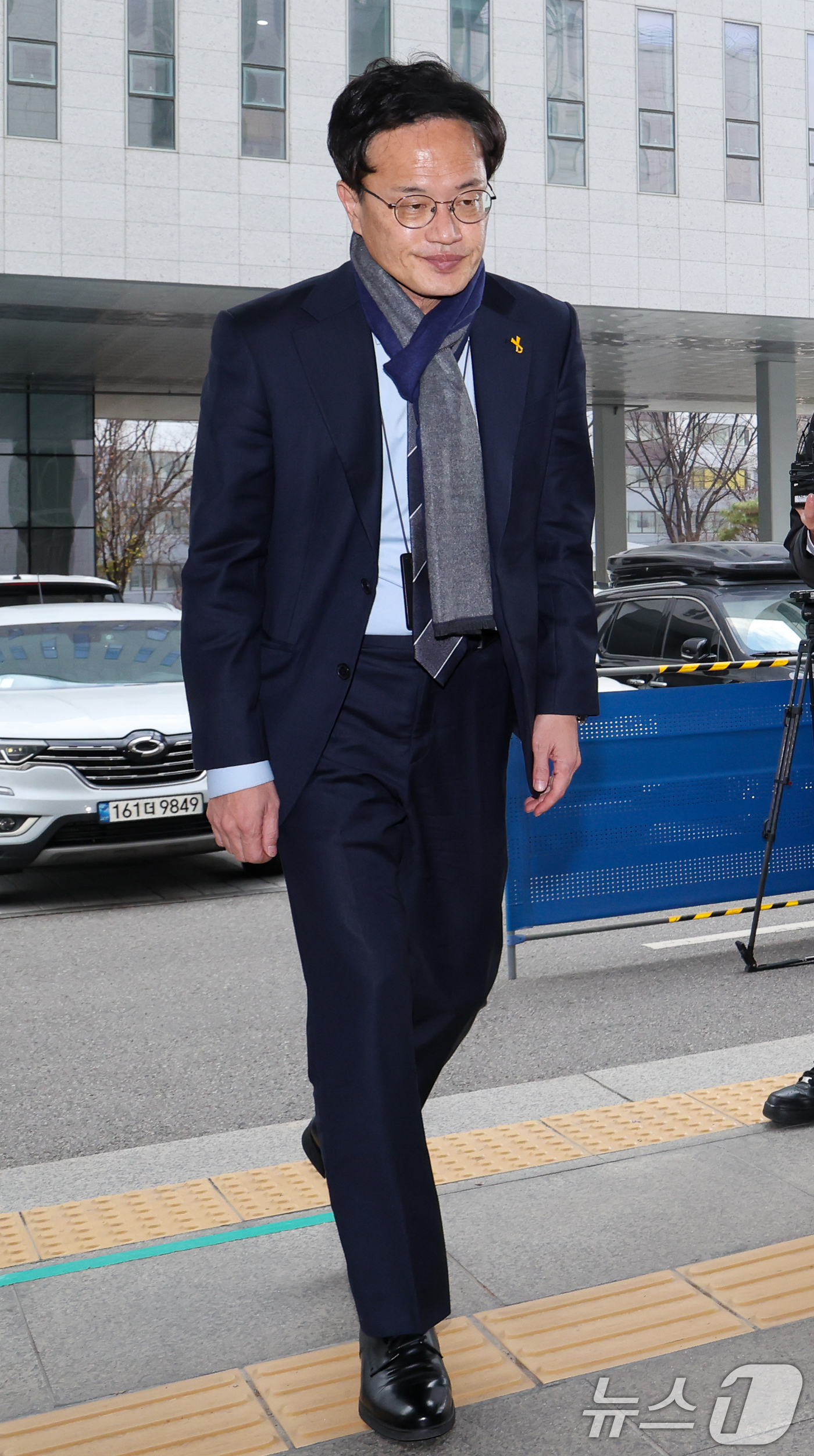 (서울=뉴스1) 안은나 기자 = 박주민 더불어민주당 의원이 19일 오후 서울 양천구 남부지방법원에서 열린 국회 패스트트랙(신속처리안건) 충돌 사건 관련, 폭력 행위 등 처벌에 관한 …