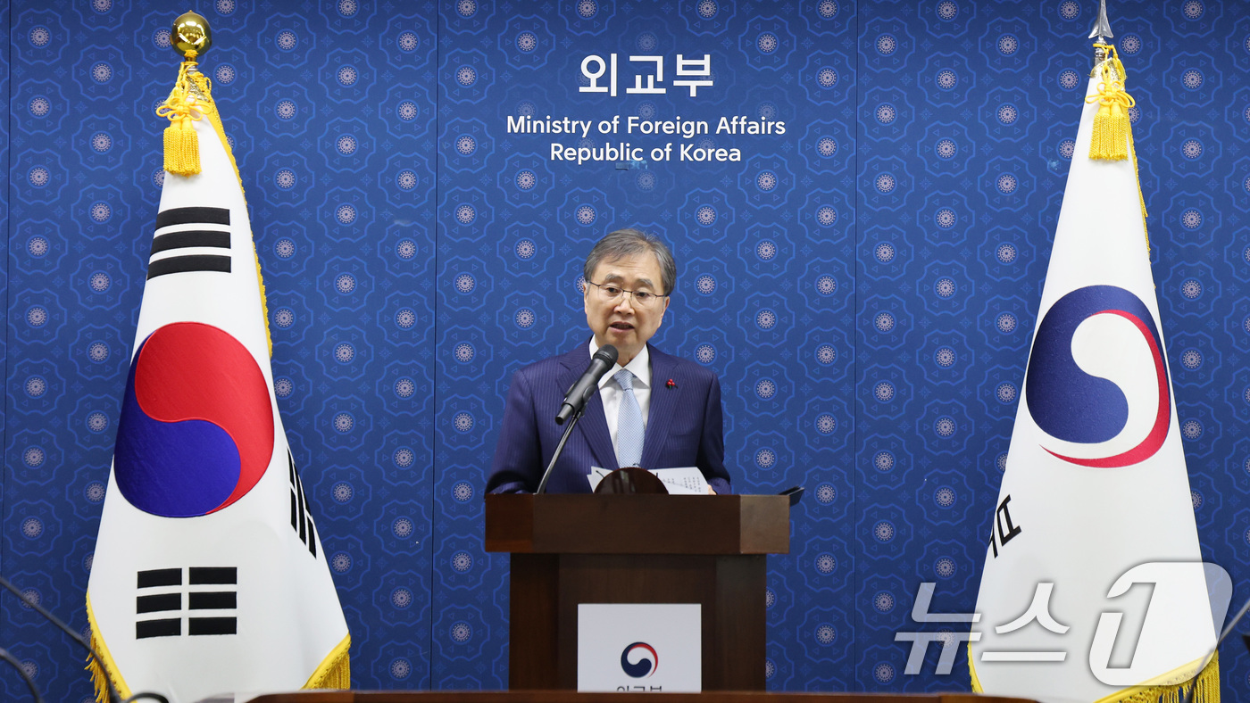 (서울=뉴스1) 임세영 기자 = 조현 외교부 장관이 19일 서울 종로구 외교부 청사에서 업무보고 사후 브리핑을 하고 있다. 2025.12.19/뉴스1