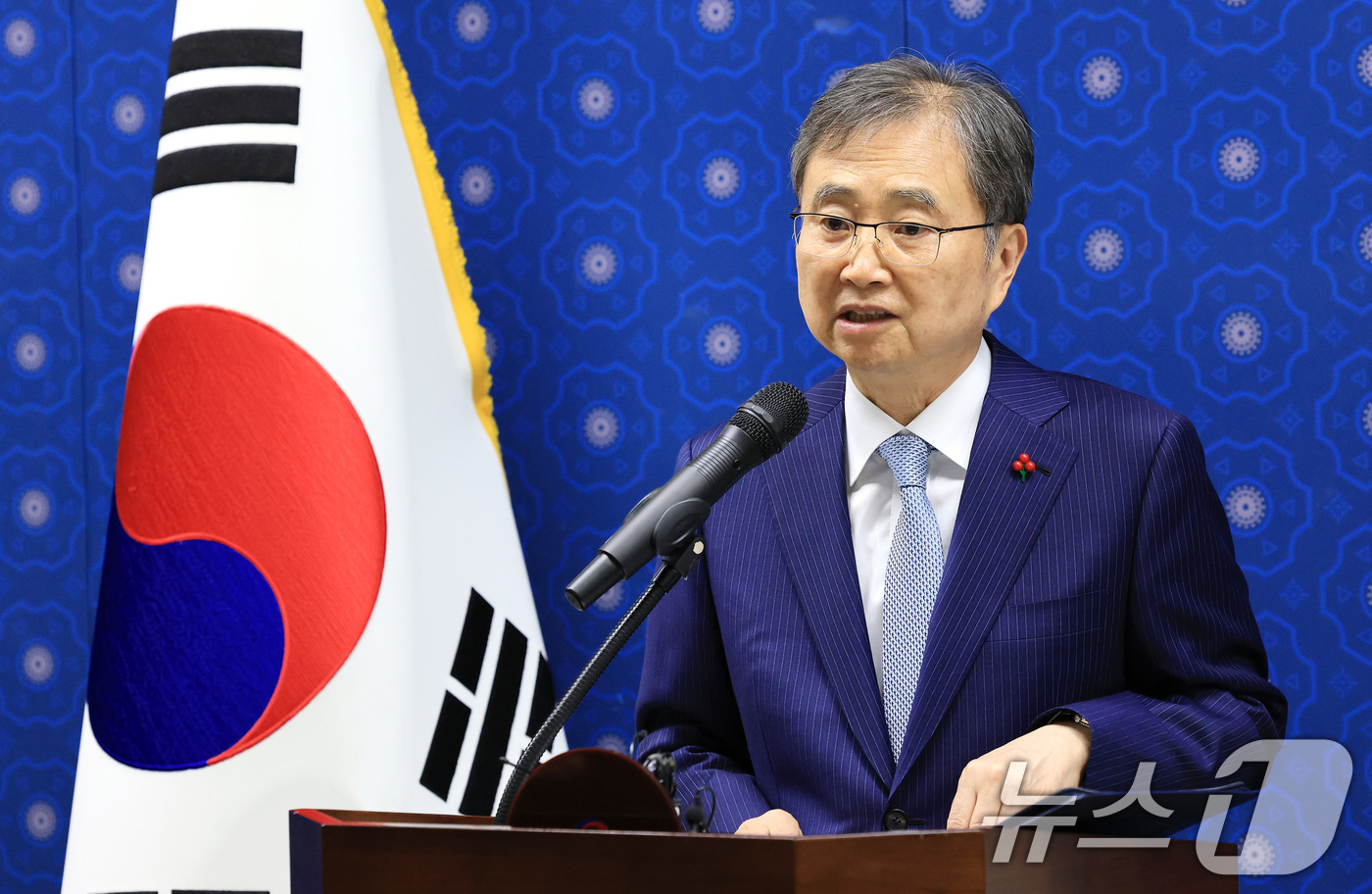 (서울=뉴스1) 임세영 기자 = 조현 외교부 장관이 19일 서울 종로구 외교부 청사에서 업무보고 사후 브리핑을 하고 있다. 2025.12.19/뉴스1