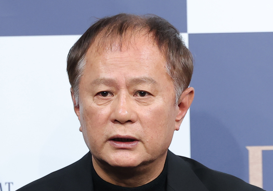 송승환, 인사말 하는 노먼