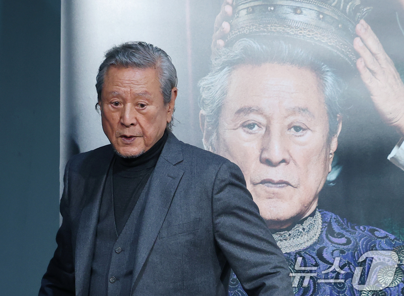 (서울=뉴스1) 권현진 기자 = 배우 박근형이 19일 오후 서울 종로구 예스24스테이지에서 열린 연극 '더 드레서' 기자간담회에 참석하고 있다.'더 드레서'는 작가 '로널드 하우드 …