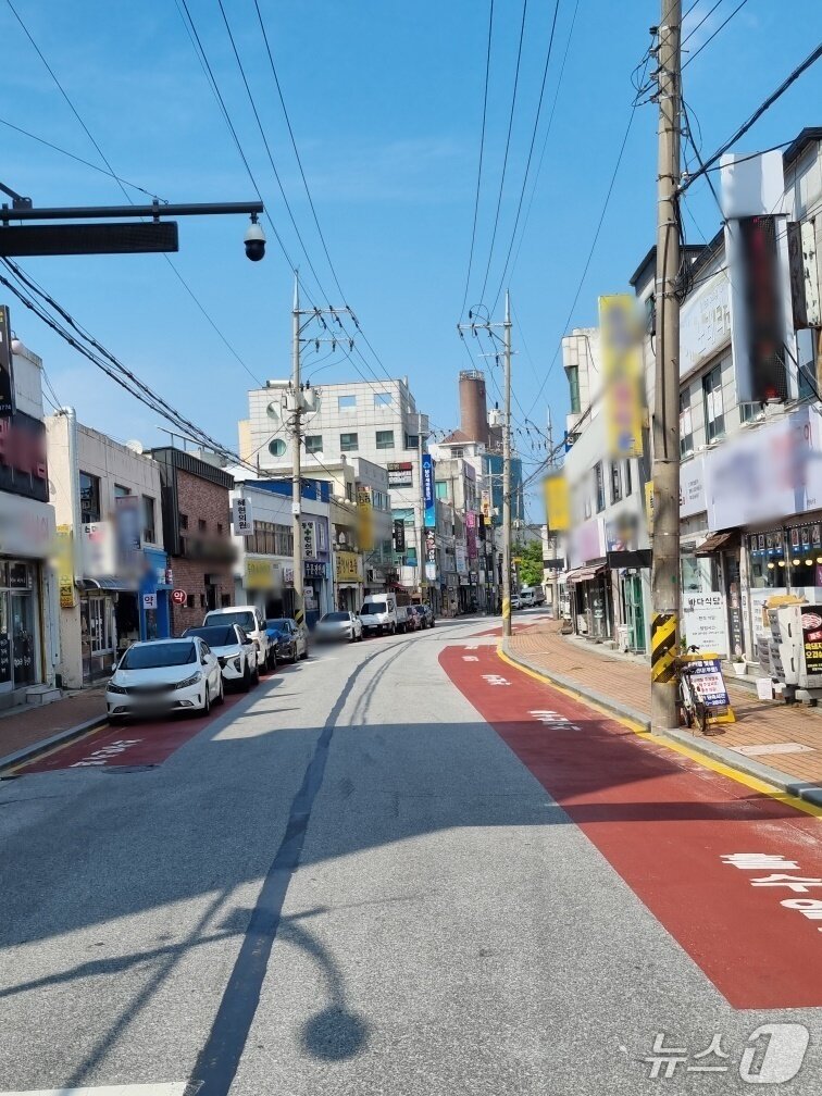 본문 이미지 - 강릉 주문진읍 주문로 주정차 홀짝제 시행.(강릉시 제공, 재판매 및 DB 금지)