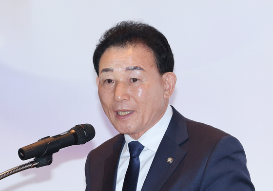 개회사하는 박용갑 의원