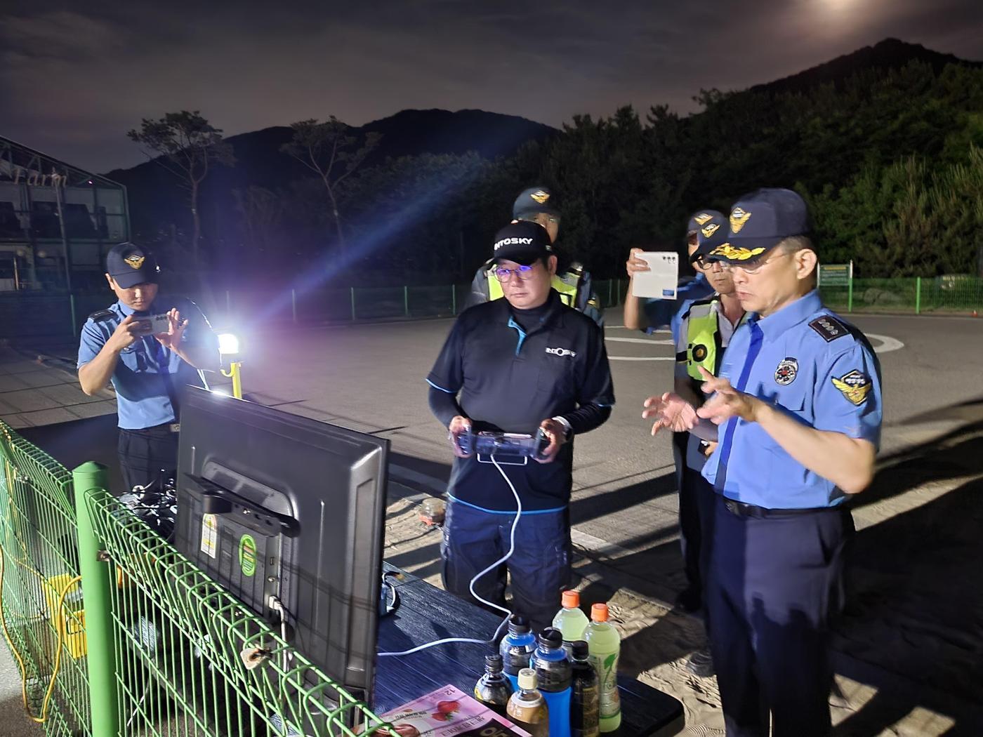 본문 이미지 - 인천 무의도 해루질 모니터링&#40;국토교통부 제공&#41;.뉴스1 ⓒ News1