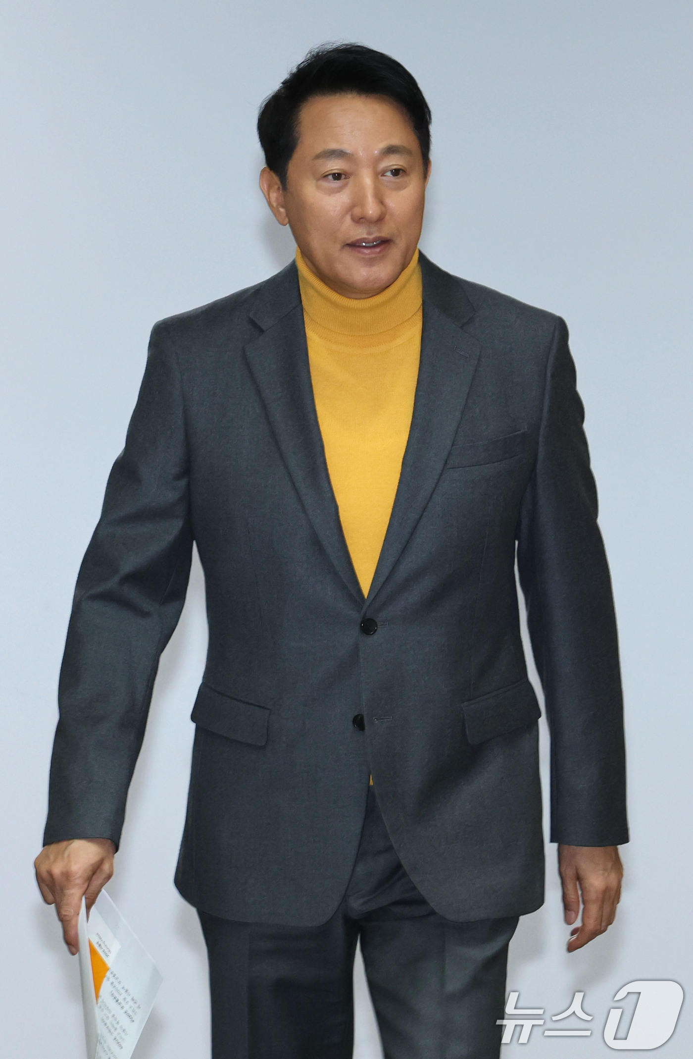 (서울=뉴스1) 이광호 기자 = 오세훈 서울시장이 2일 오전 서울 중구 서울시청에서 열린 2026서울색, 서울빛 기자설명회에 참석하고 있다.  2025.12.2/뉴스1