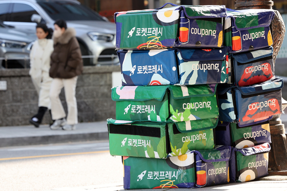 탈(脫)쿠팡족 어디로…'새벽배송' 컬리·오아시스 이용자 수 급증