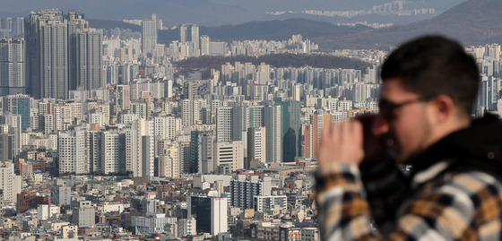 은행 가계대출 1.9조↑ 증가폭 반토막…주담대 1년 8개월 만에 최저