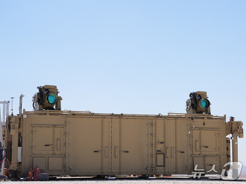 본문 이미지 - 이스라엘의 차세대 고출력 레이저 요격 시스템 &#39;아이언빔&#39; &#40;출처=이스라엘 국방부&#41;