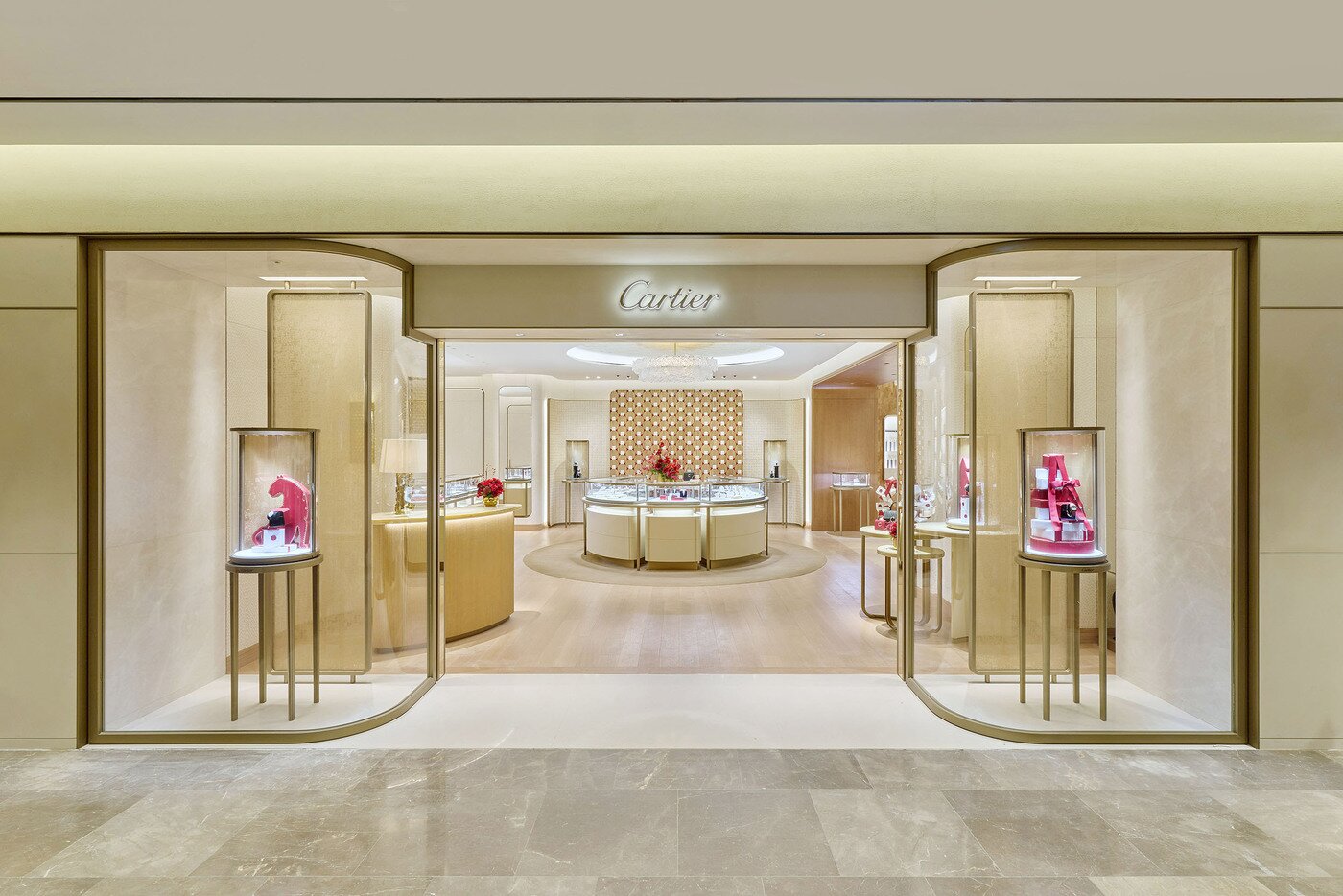 본문 이미지 - 신세계백화점 본점 까르띠에 매장&#40;신세계백화점 제공&#41;