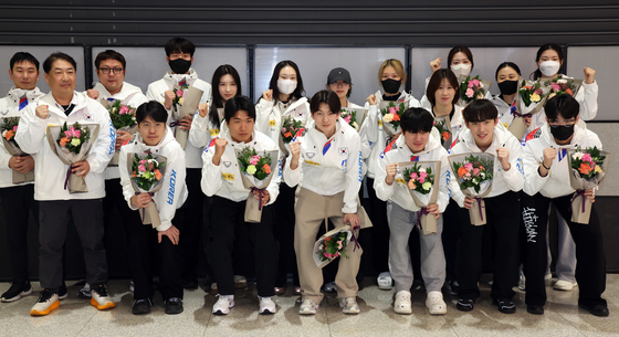 한국 쇼트트랙, 밀라노 올림픽 출전권 '한 장' 빼고 싹쓸이