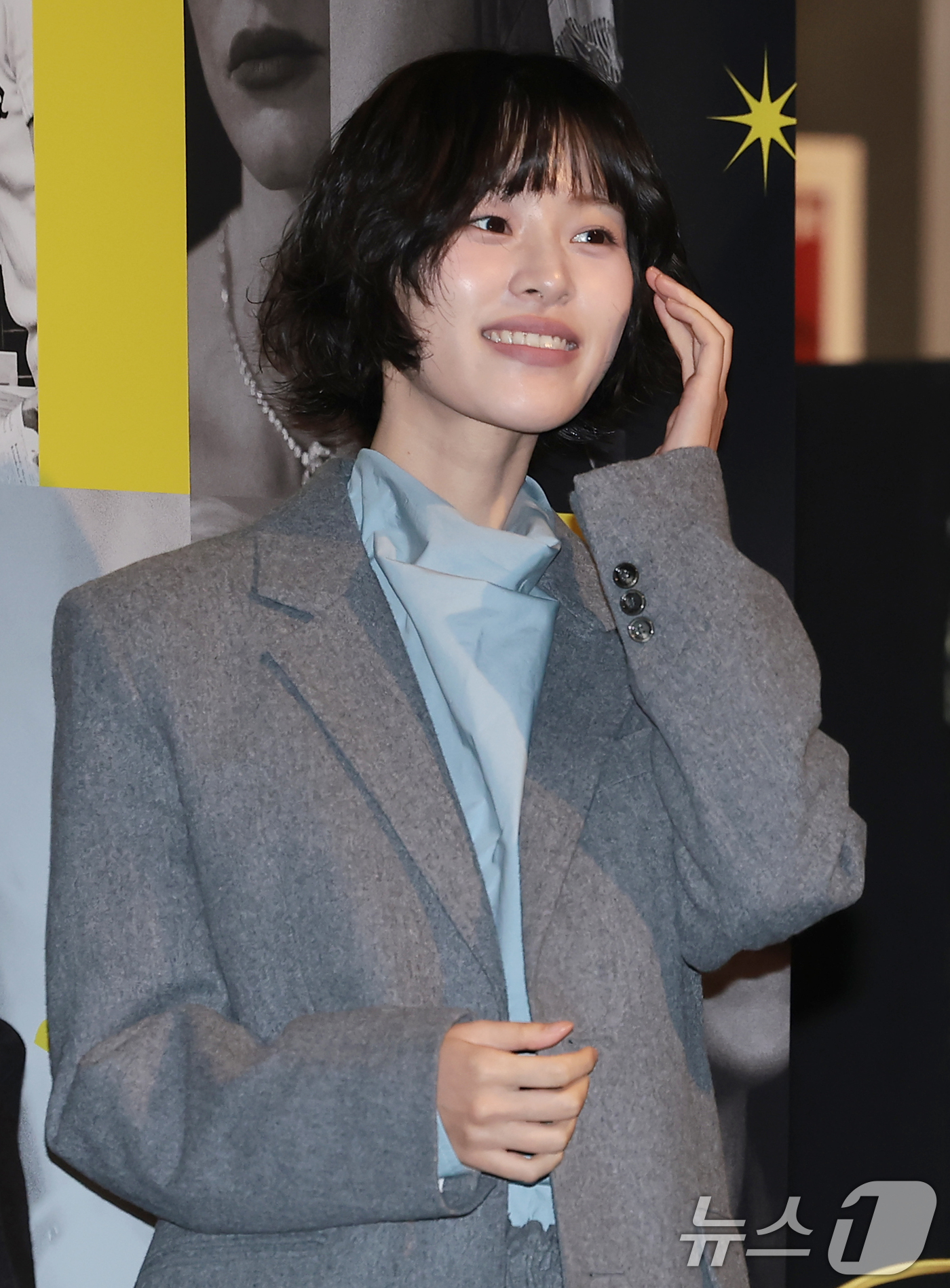 (서울=뉴스1) 권현진 기자 = 배우 이수경이 2일 서울 광화문 씨네큐브에서 열린 ‘씨네큐브 25주년 기념식’에 참석해 미소를 짓고 있다. 2025.12.2/뉴스1