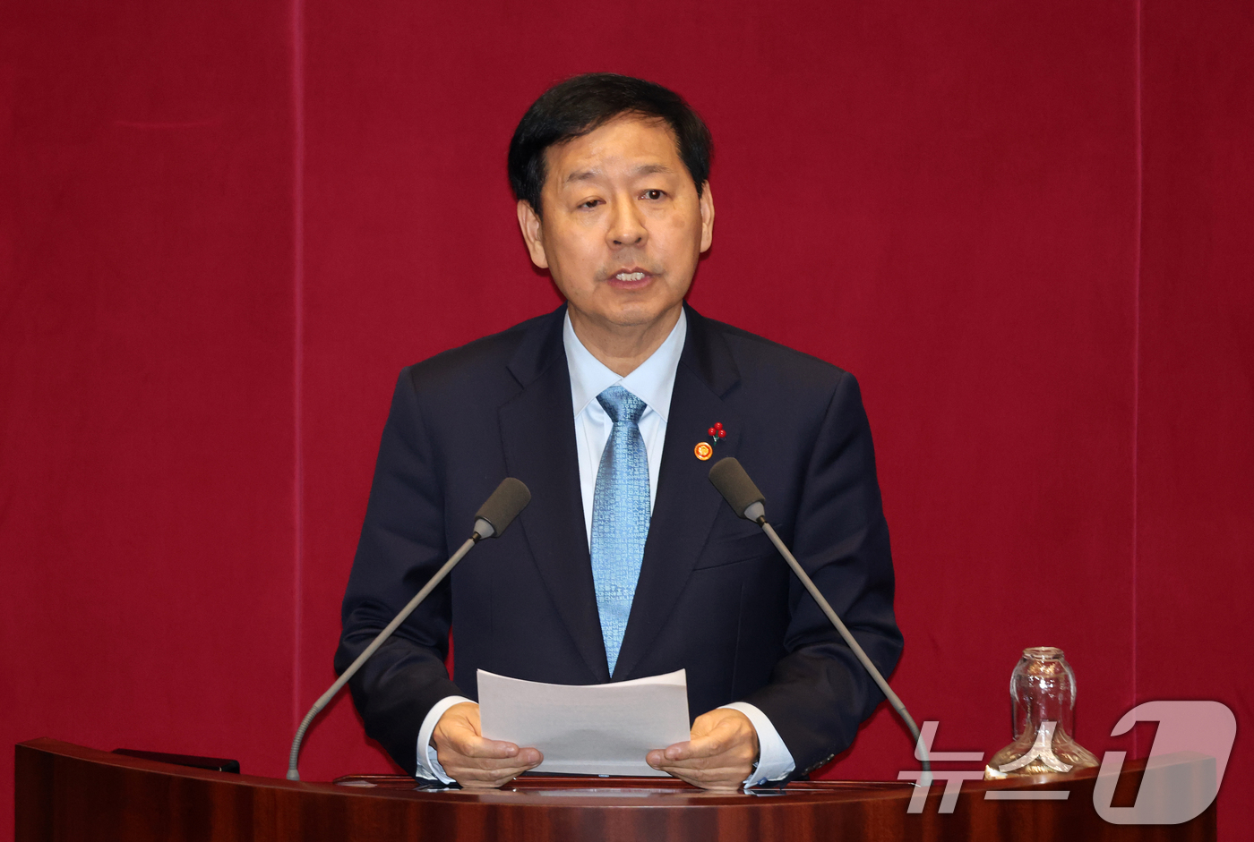 (서울=뉴스1) 이승배 기자 = 구윤철 경제부총리 겸 기획재정부 장관이 2일 서울 여의도 국회에서 열린 제429회국회(정기회) 제14차 본회의에서 법인세법, 교육세법 일부개정법률안 …