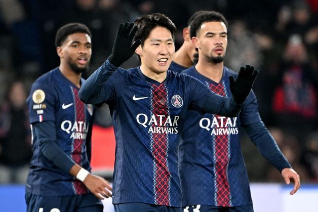 '허벅지 부상' 이강인, 올해 일정 마무리…PSG "몇 주 결장 불가피"