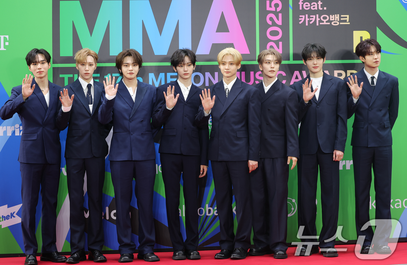 (서울=뉴스1) 권현진 기자 = 알파드라이브원이 20일 서울 구로구 고척스카이돔에서 열린 '2025 멜론뮤직어워드(MMA2025)' 레드카펫 행사에 참석해 포즈를 하고 있다. 20 …