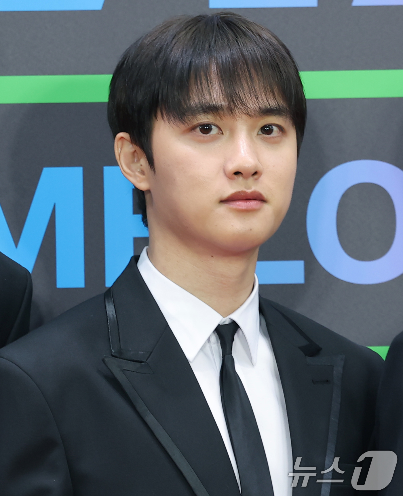 (서울=뉴스1) 권현진 기자 = 그룹 엑소의 디오(본명 도경수)가 20일 서울 구로구 고척스카이돔에서 열린 '2025 멜론뮤직어워드(MMA2025)' 레드카펫 행사에 참석해 포즈를 …