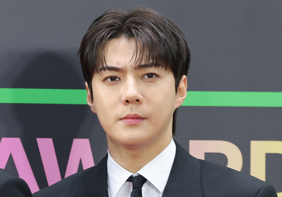 엑소 세훈, 찌릿찌릿 눈빛