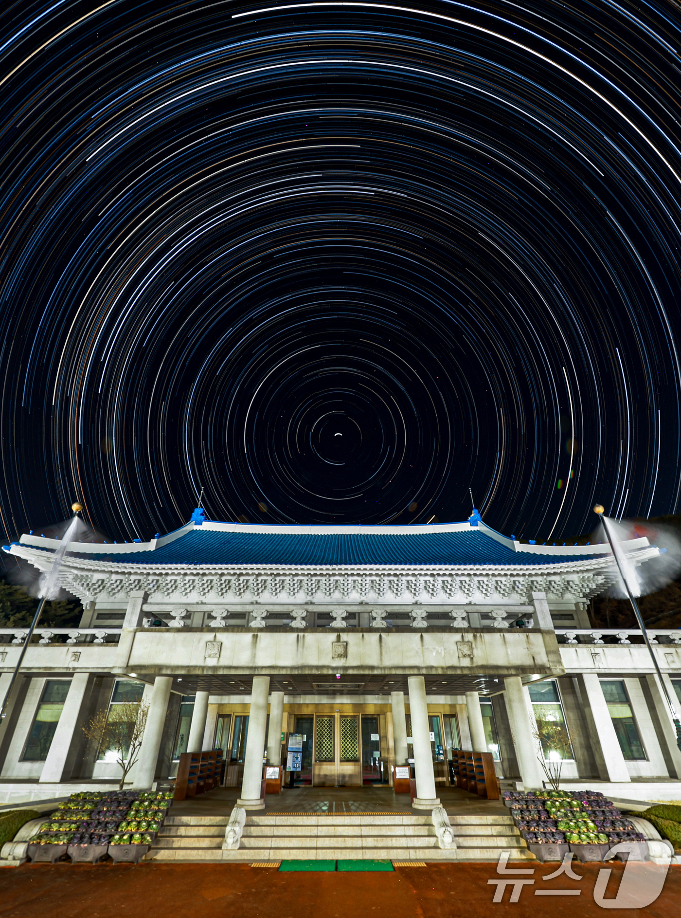 (서울=뉴스1) 이호윤 기자 = 이재명 정부가 3년 7개월간 이어졌던 '용산 대통령실 시대'에 마침표를 찍고 청와대로 복귀한다. 용산 대통령실은 윤석열 전 대통령 정부가 제왕적 대 …