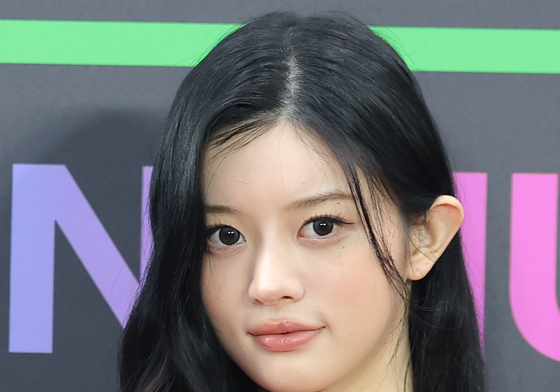 아일릿 민주, 하트 인형