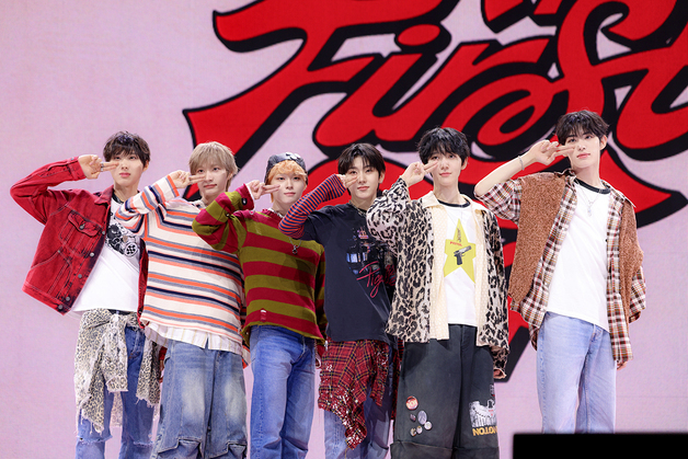 킥플립, 美 빌보드 스태프 추천 '베스트 K팝 25선' 선정