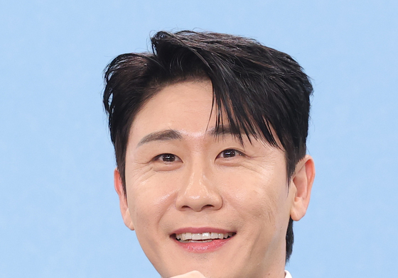 영탁, 9월 14일 컴백…3년 만에 정규 '고고' 발표