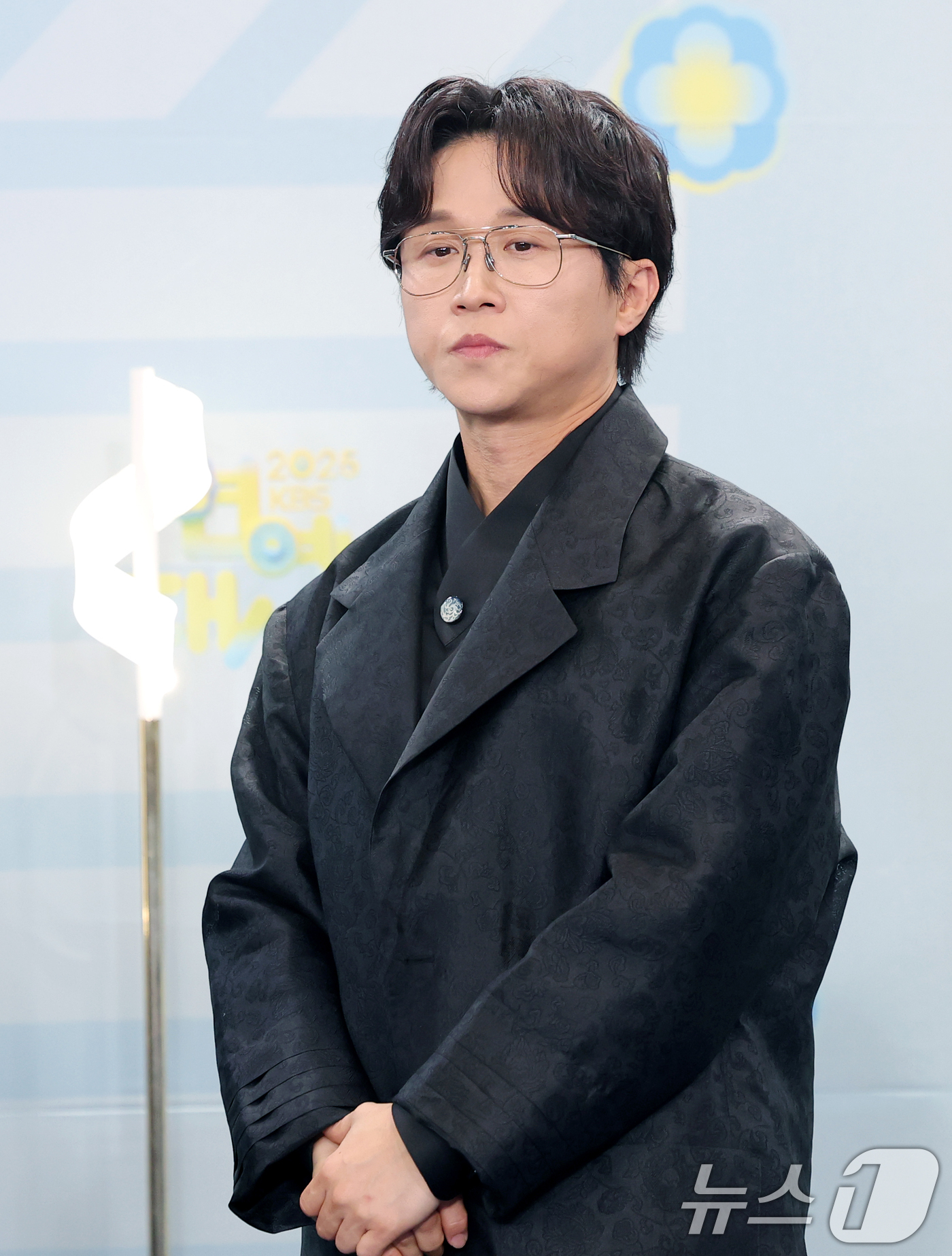 (서울=뉴스1) 권현진 기자 = '개그콘서트' 박성광이 20일 서울 영등포구 KBS홀에서 열린 ‘2025 KBS 연예대상’에 참석해 포즈를 취하고 있다. 2025.12.20/뉴스1 …