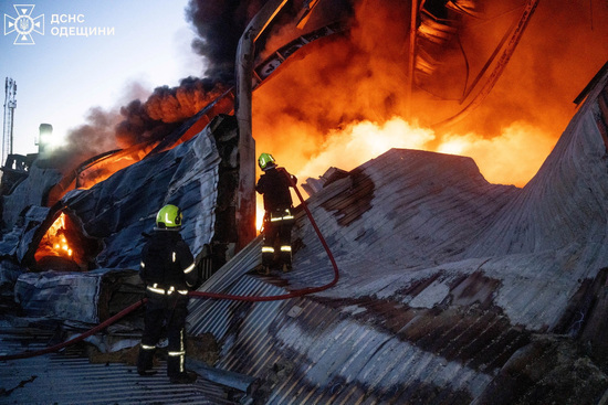 러, 우크라 남부 항구 도시 집중 공격…"무역·연료 차단"