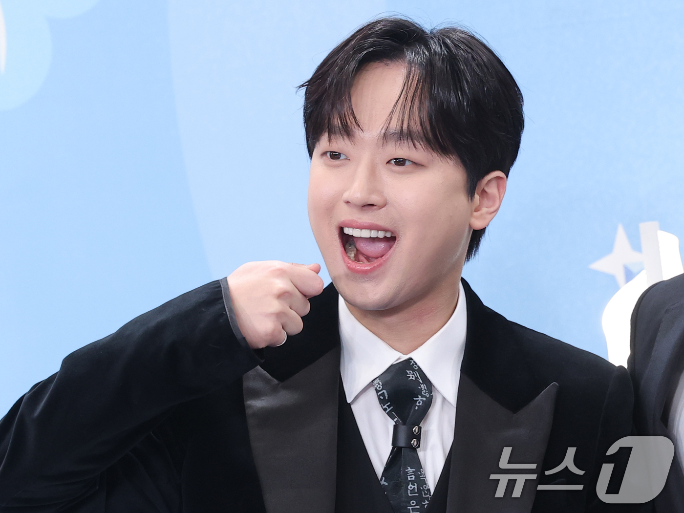 (서울=뉴스1) 권현진 기자 = ‘신상출시 편스토랑’ 이찬원이 20일 서울 영등포구 KBS홀에서 열린 ‘2025 KBS 연예대상’에 참석해 포즈를 취하고 있다. 2025.12.20 …